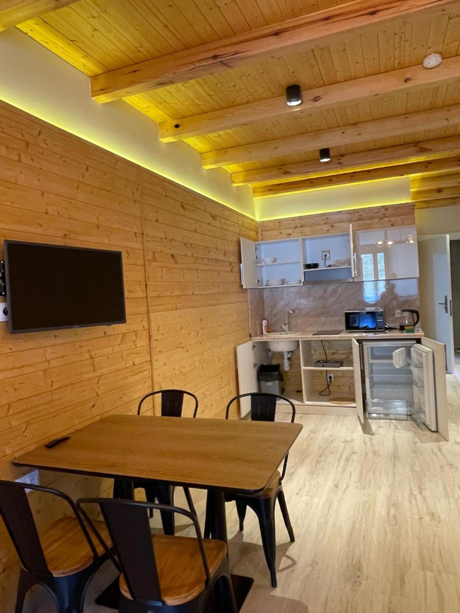 Happy Holidays Apartments In New Gudauri Quarto foto